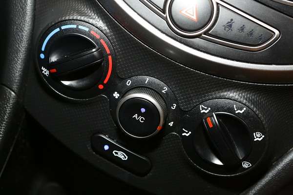 2016 Hyundai Accent Active RB3