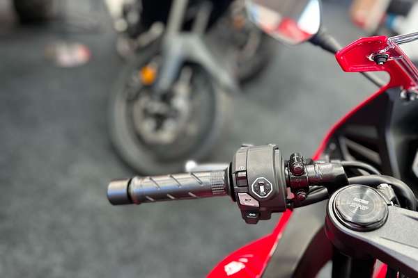 2024 Honda CBR650R ABS E-CLUTCH