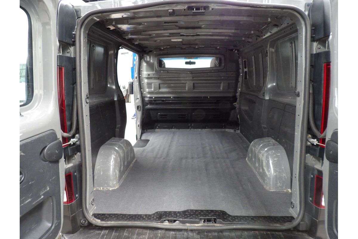 2017 Renault Trafic 66KW X82 SWB Low Roof