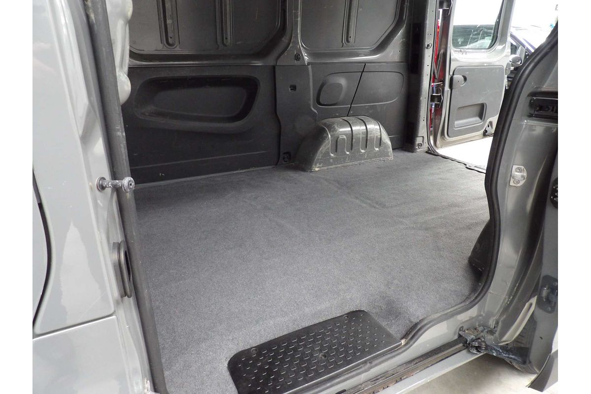 2017 Renault Trafic 66KW X82 SWB Low Roof