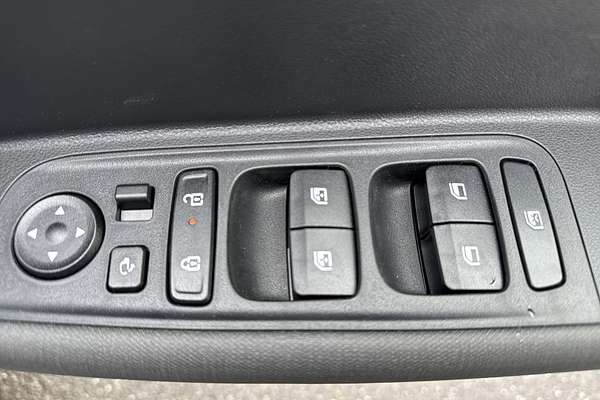 2025 Hyundai INSTER Cross AX.V1