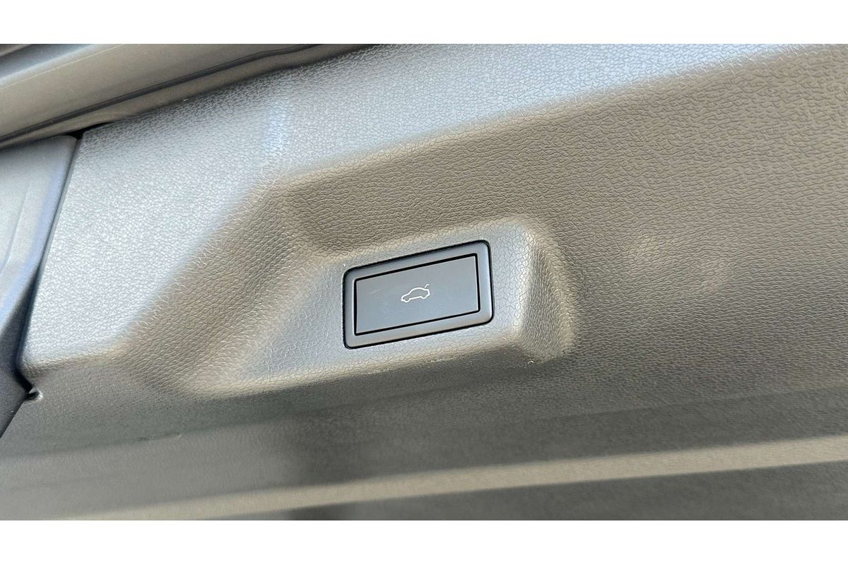 2025 Volkswagen ID. Buzz Cargo BEV550 EBN SWB