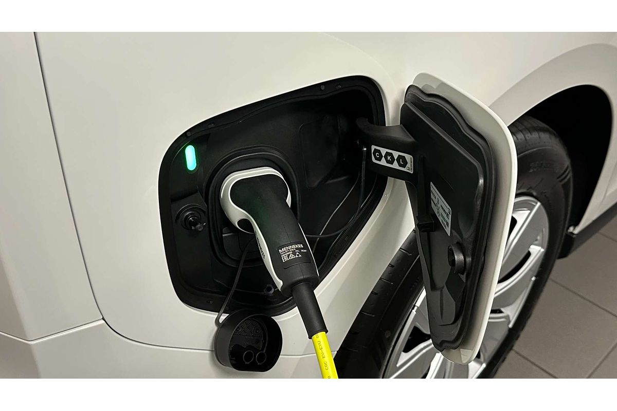 2025 Volkswagen ID. Buzz Cargo BEV550 EBN SWB