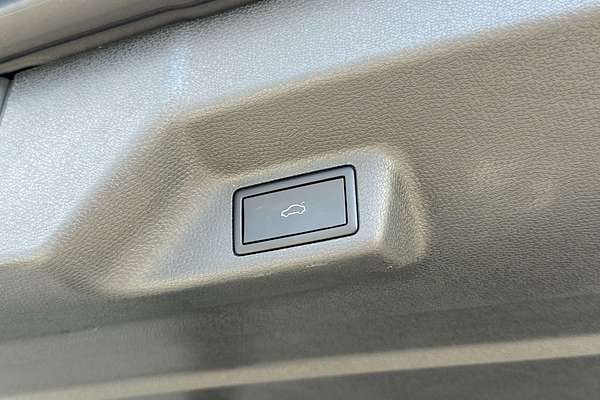 2025 Volkswagen ID. Buzz Cargo BEV550 EBN SWB