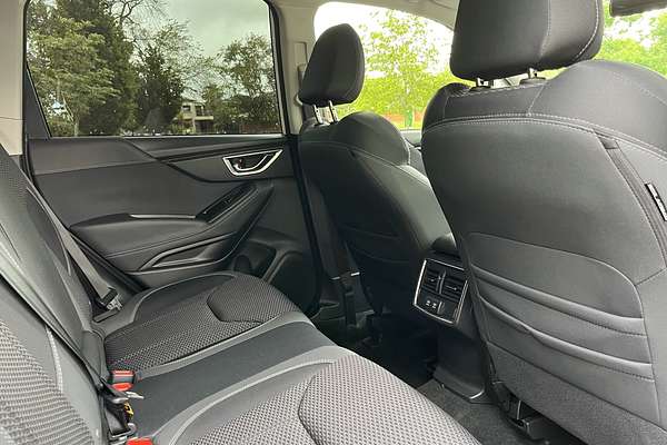 2021 Subaru Forester 2.5i Premium S5