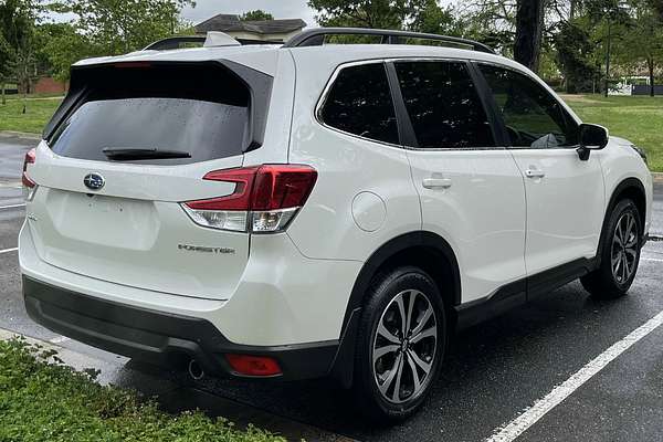 2021 Subaru Forester 2.5i Premium S5