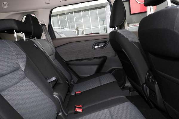 2025 Nissan X-TRAIL ST T33