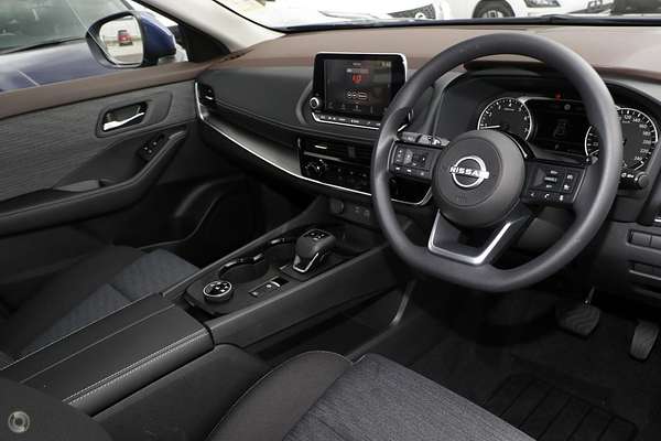 2025 Nissan X-TRAIL ST T33