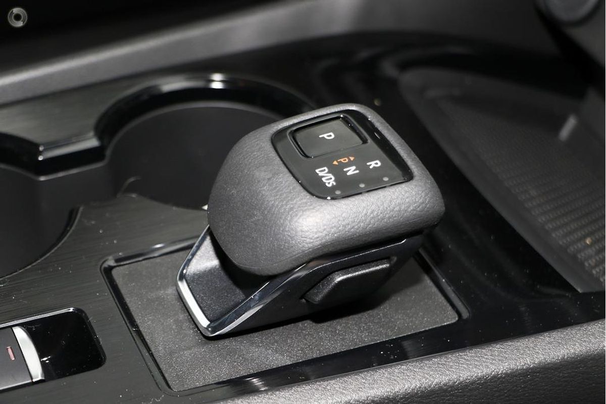 2025 Nissan X-TRAIL ST T33