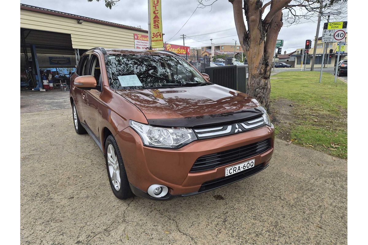 2014 Mitsubishi Outlander LS ZJ