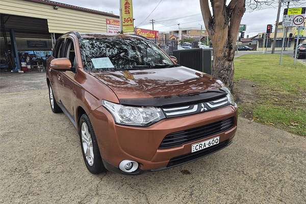 2014 Mitsubishi Outlander LS ZJ