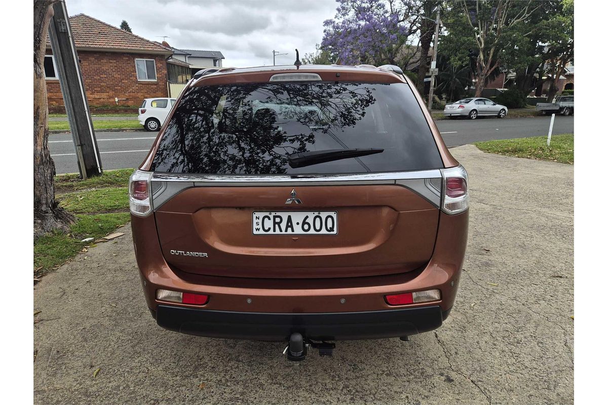 2014 Mitsubishi Outlander LS ZJ