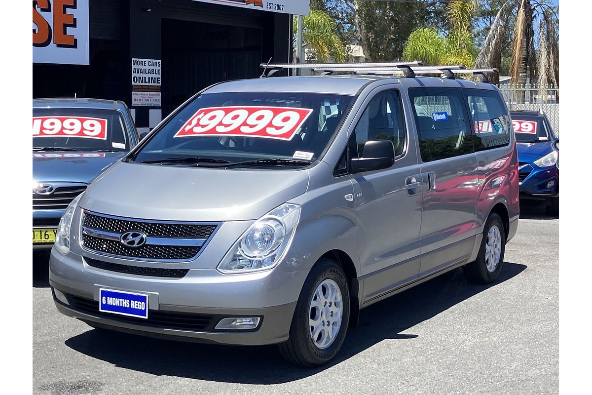 2013 Hyundai iMax TQ-W