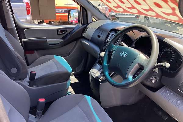 2013 Hyundai iMax TQ-W