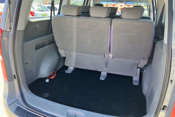 2013 Hyundai iMax TQ-W