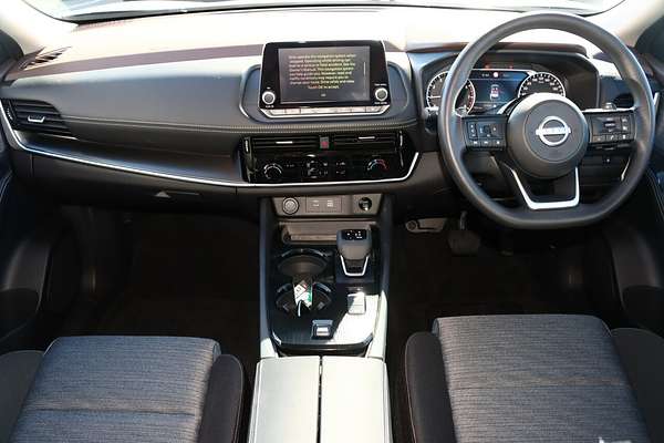 2025 Nissan X-TRAIL ST T33