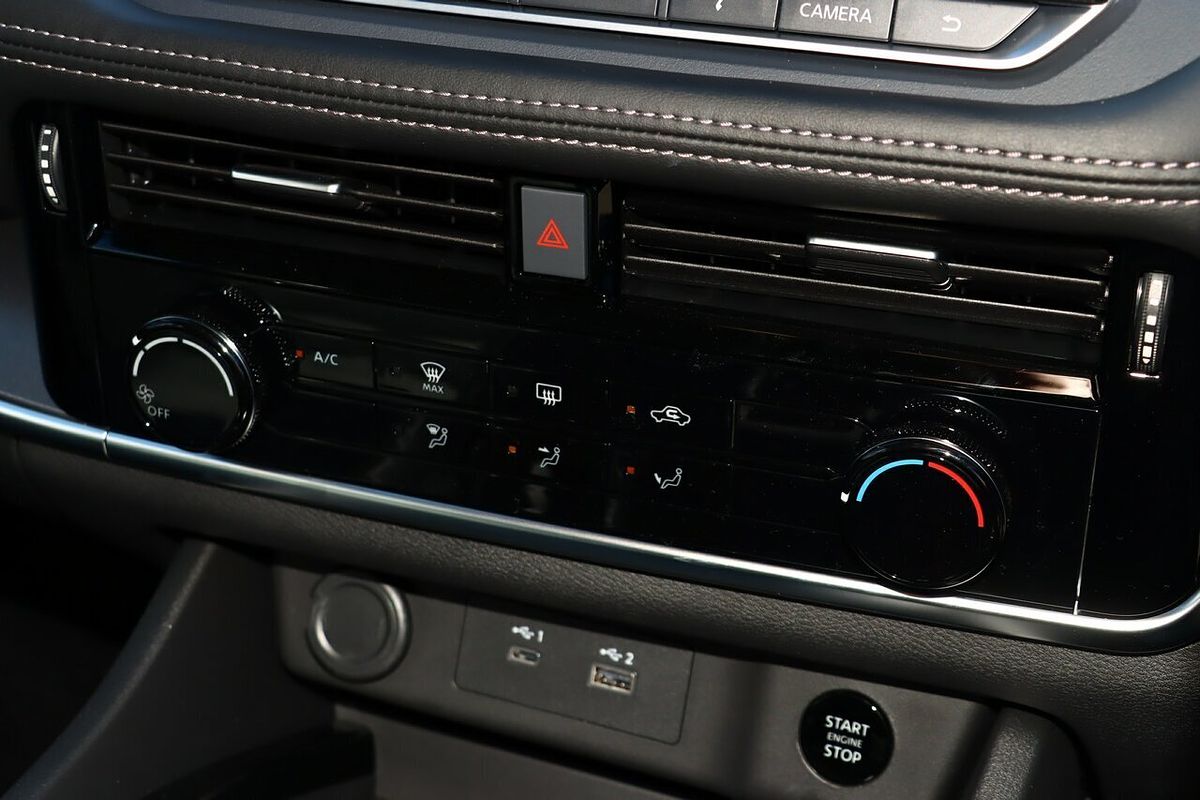 2025 Nissan X-TRAIL ST T33