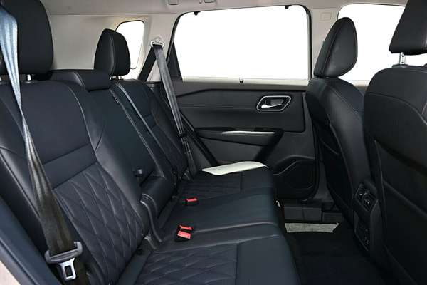 2025 Nissan X-TRAIL Ti-L e-POWER T33