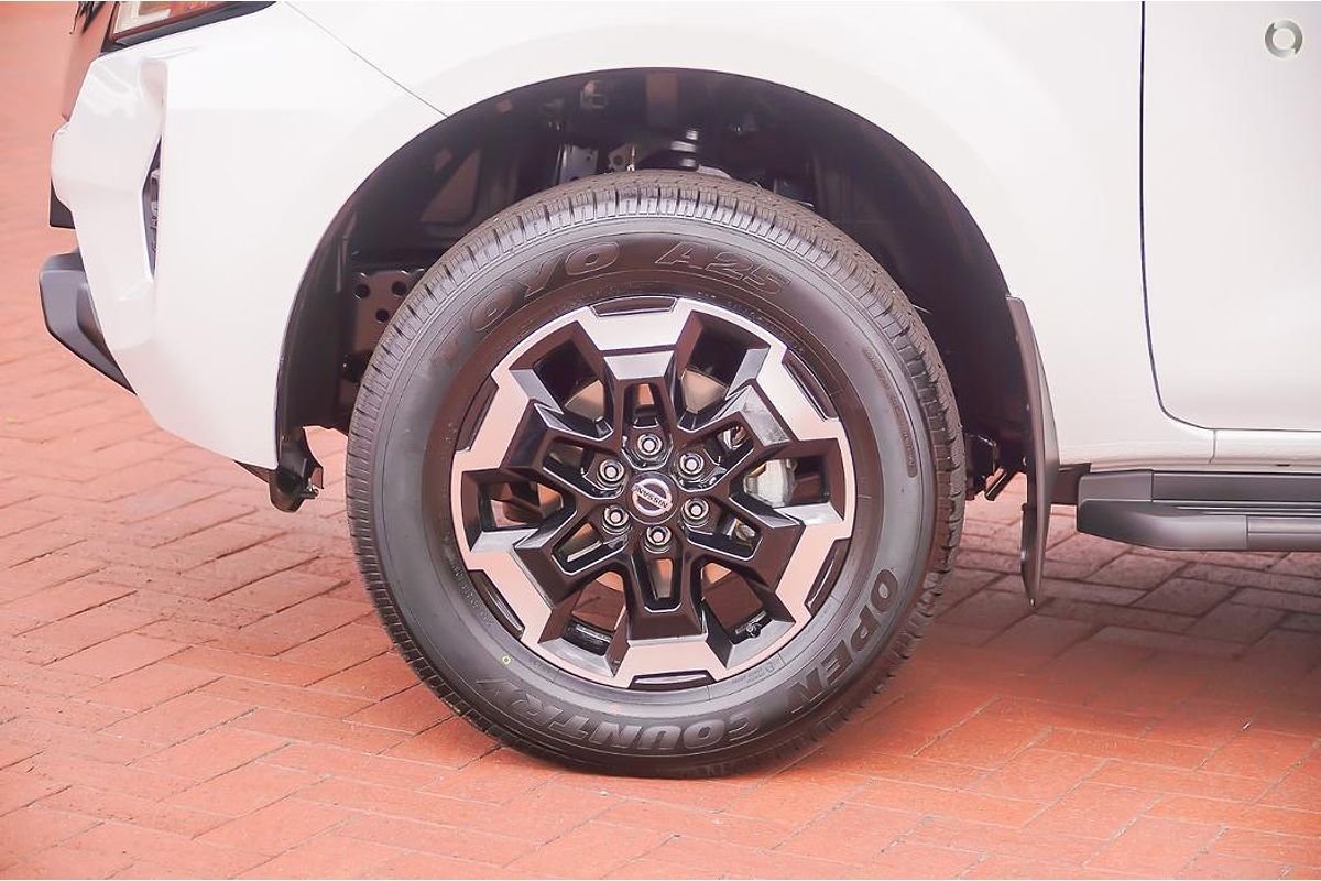 2025 Nissan Navara ST-X D23 4X4