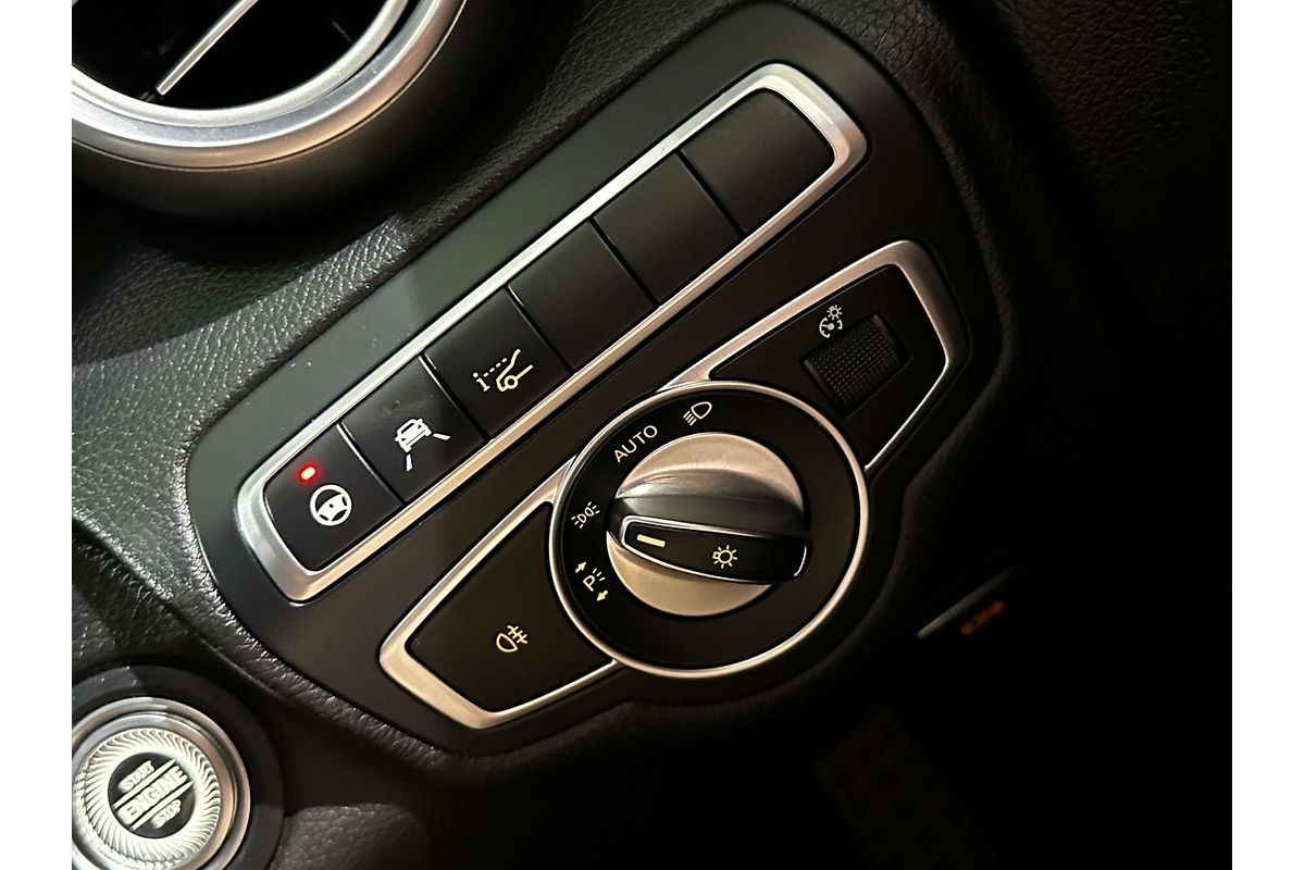 2019 Mercedes-Benz C-Class C300 W205