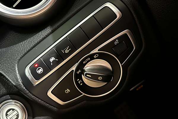 2019 Mercedes-Benz C-Class C300 W205