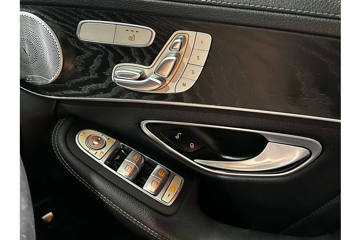 2019 Mercedes-Benz C-Class C300 W205