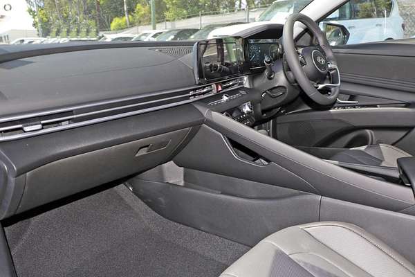 2025 Hyundai i30 Elite Hybrid CN7.V2