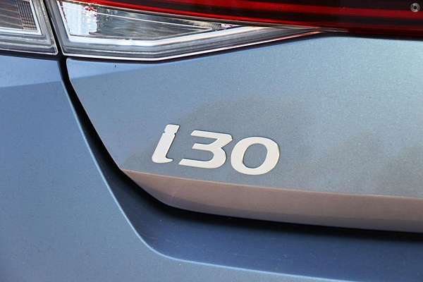 2025 Hyundai i30 Elite Hybrid CN7.V2