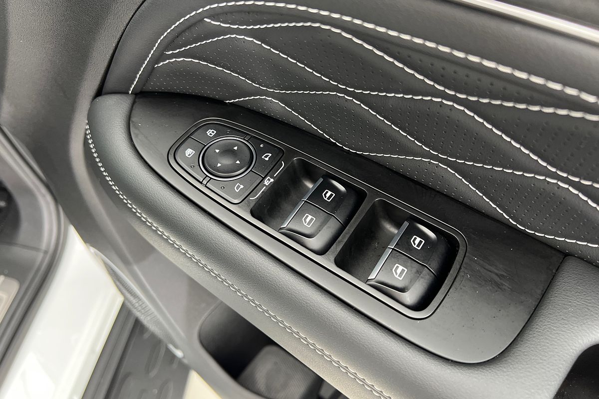 2024 GWM Tank 300 Ultra Hybrid P01