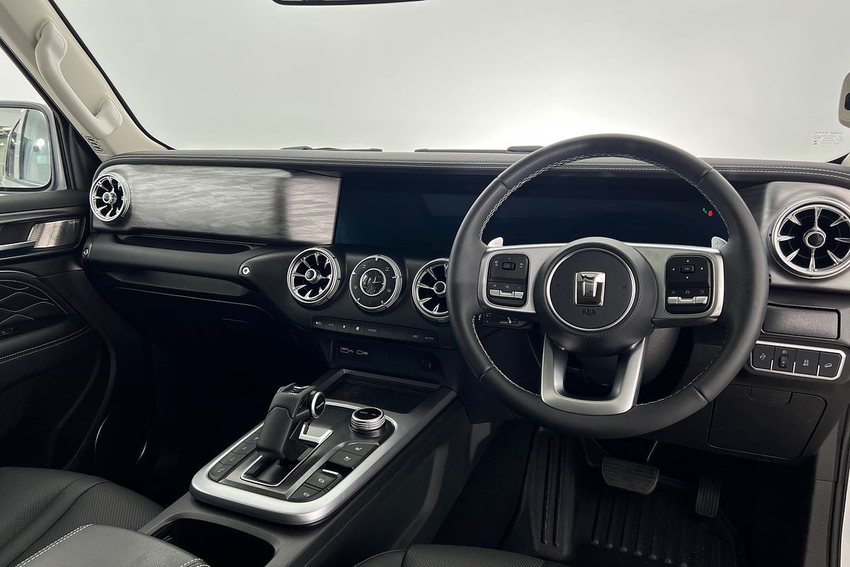 2024 GWM Tank 300 Ultra Hybrid P01