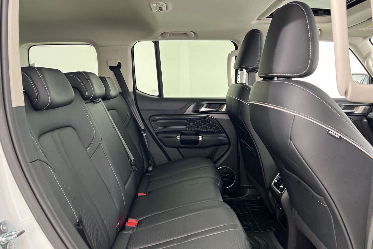 2024 GWM Tank 300 Ultra Hybrid P01