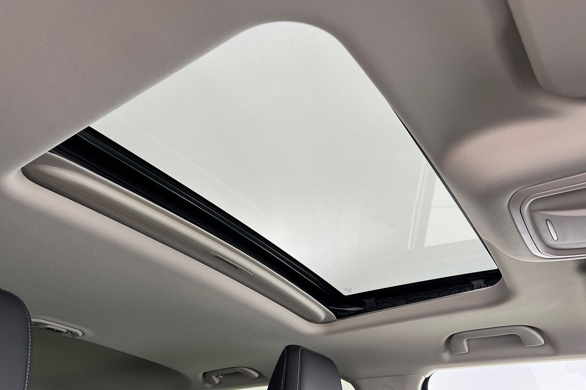 2024 GWM Tank 300 Ultra Hybrid P01