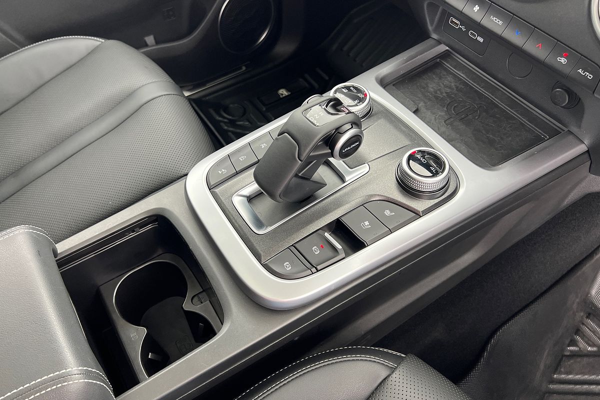 2024 GWM Tank 300 Ultra Hybrid P01