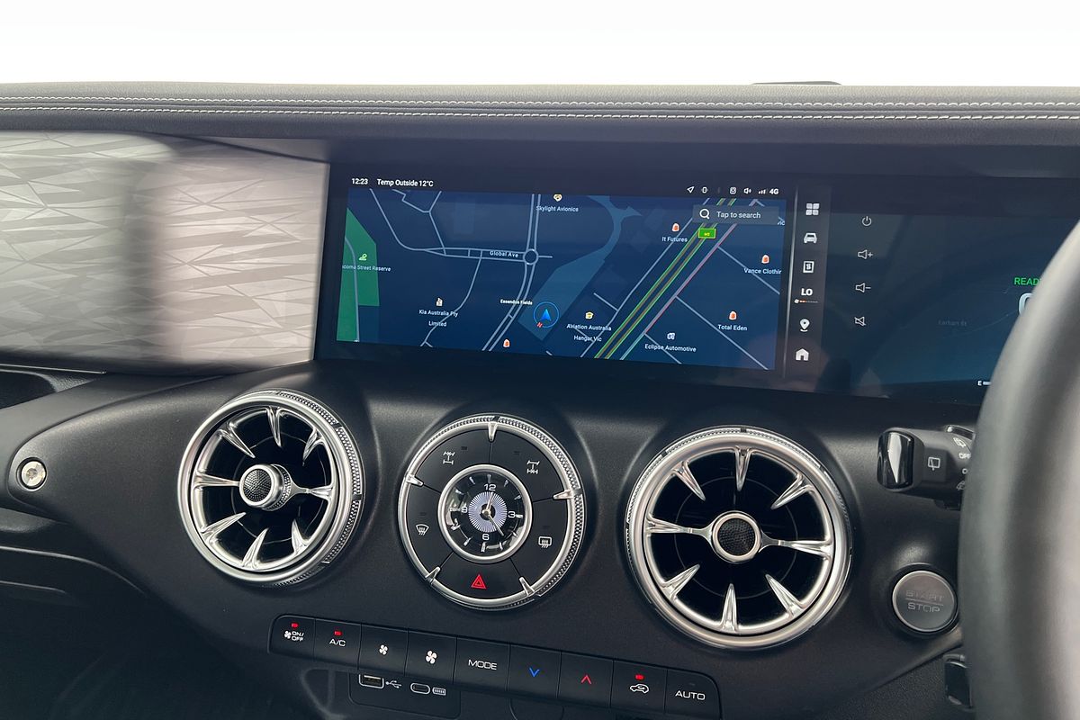 2024 GWM Tank 300 Ultra Hybrid P01