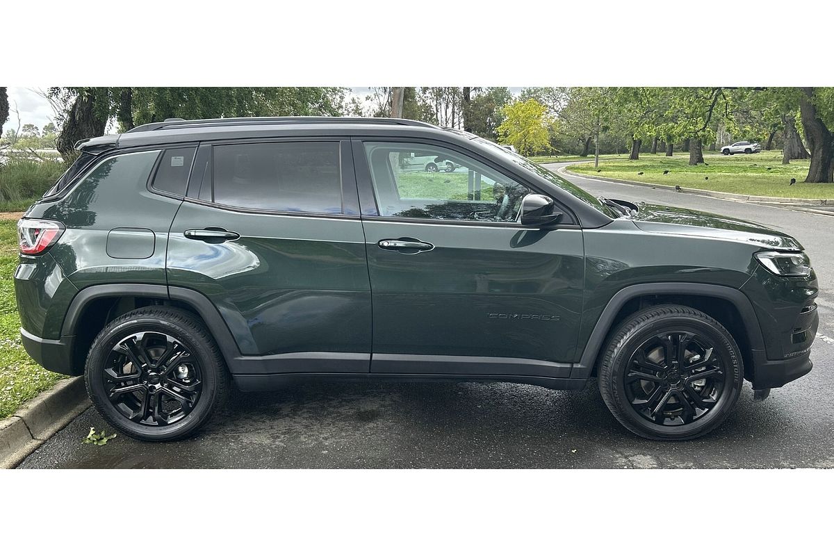 2023 Jeep Compass Night Eagle M6