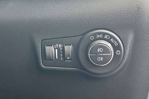 2023 Jeep Compass Night Eagle M6