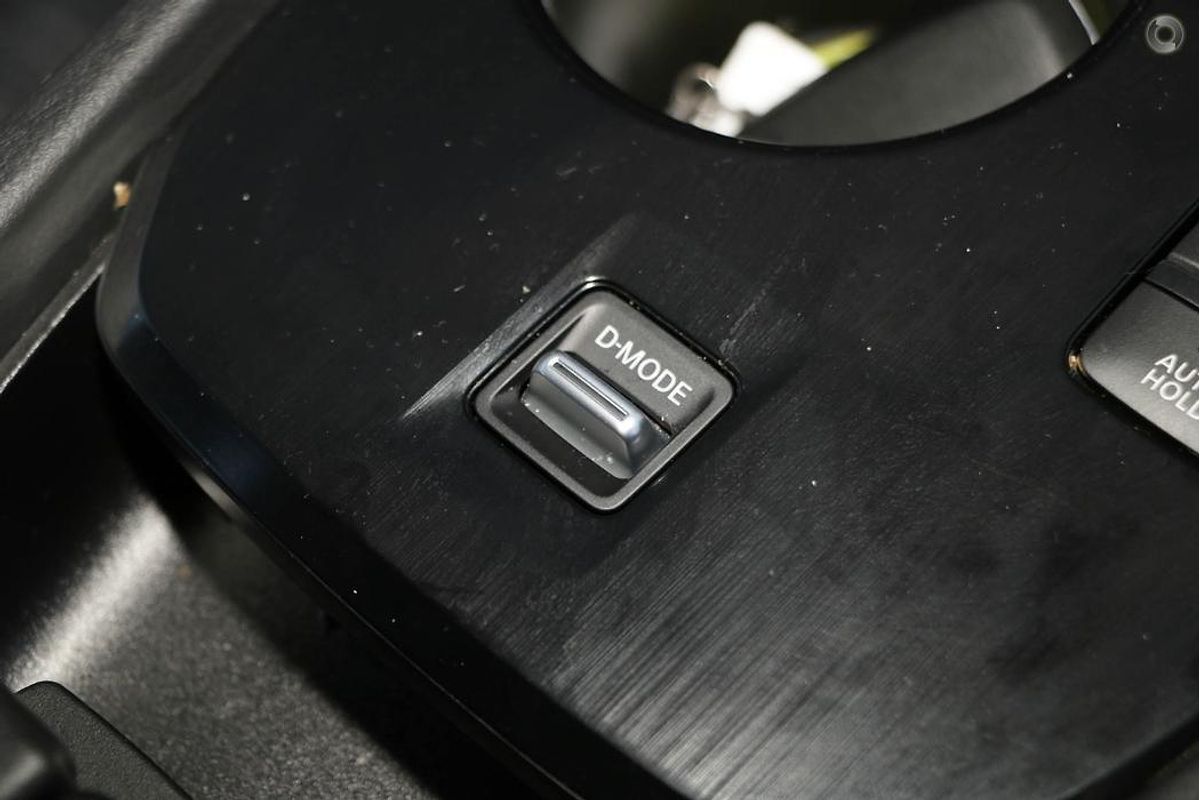 2025 Nissan X-TRAIL ST T33