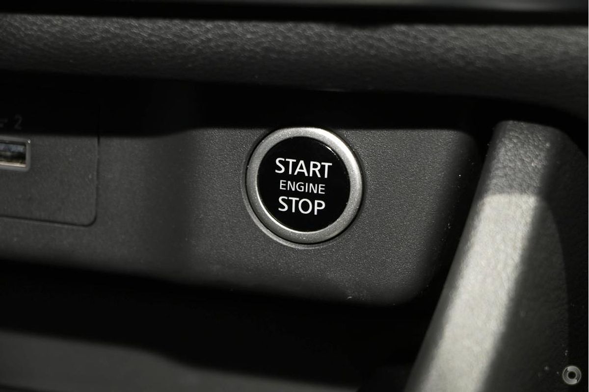 2025 Nissan X-TRAIL ST T33