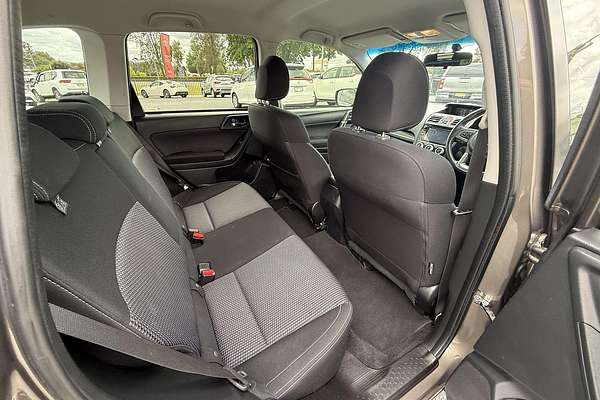 2016 Subaru Forester 2.5i-L S4