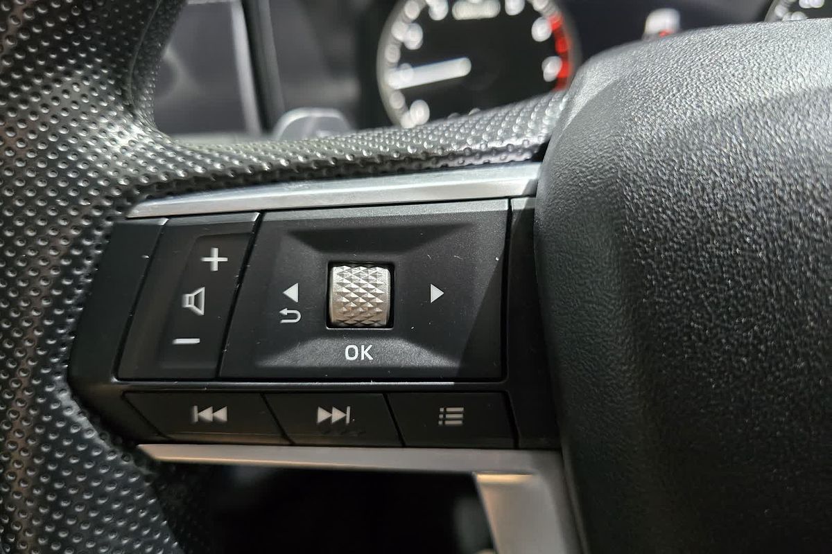 2023 Mitsubishi Outlander ES ZM