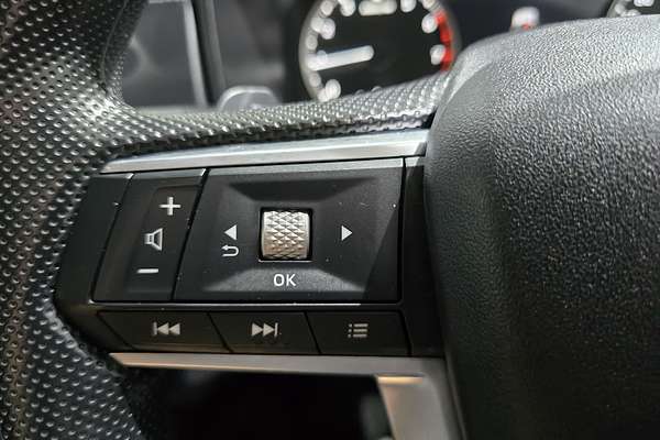 2023 Mitsubishi Outlander ES ZM