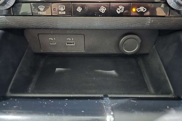 2023 Mitsubishi Outlander ES ZM