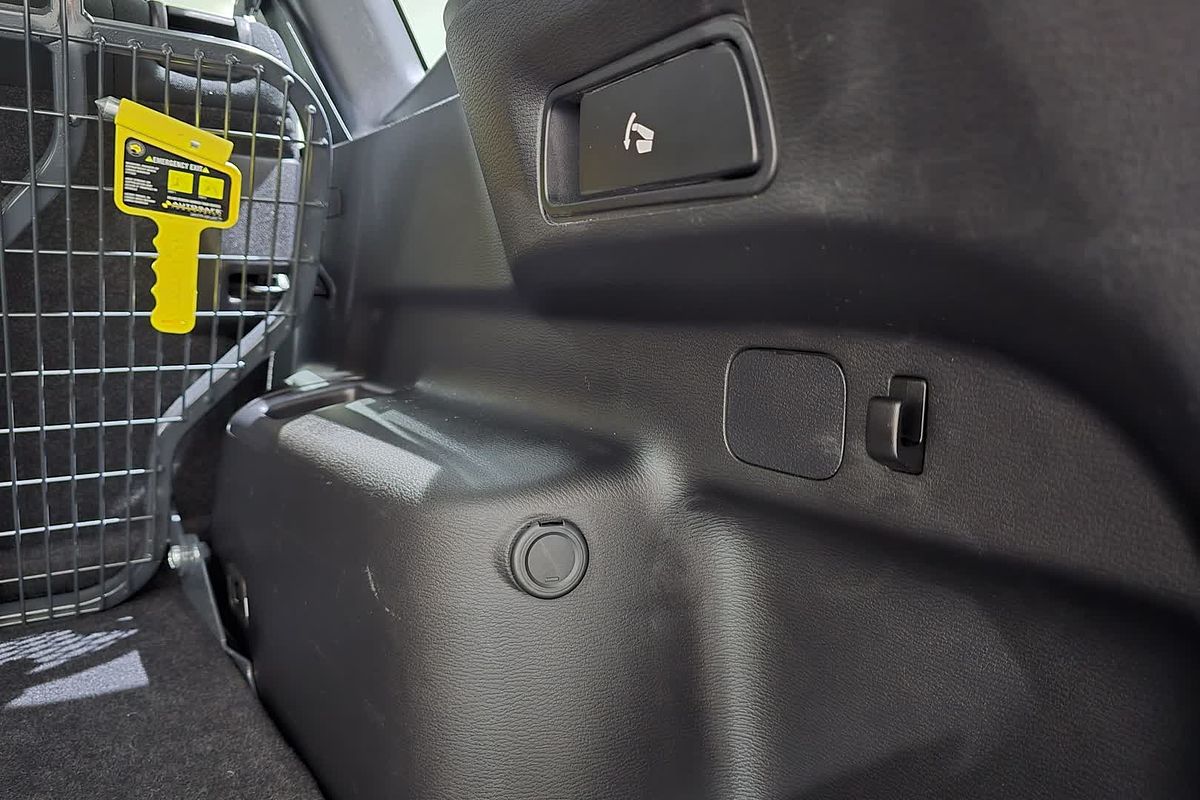 2023 Mitsubishi Outlander ES ZM