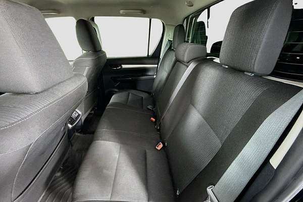 2021 Toyota Hilux SR5 GUN126R 4X4