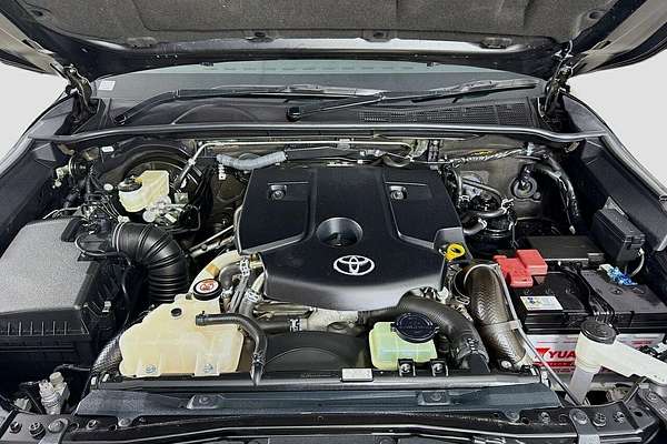 2021 Toyota Hilux SR5 GUN126R 4X4