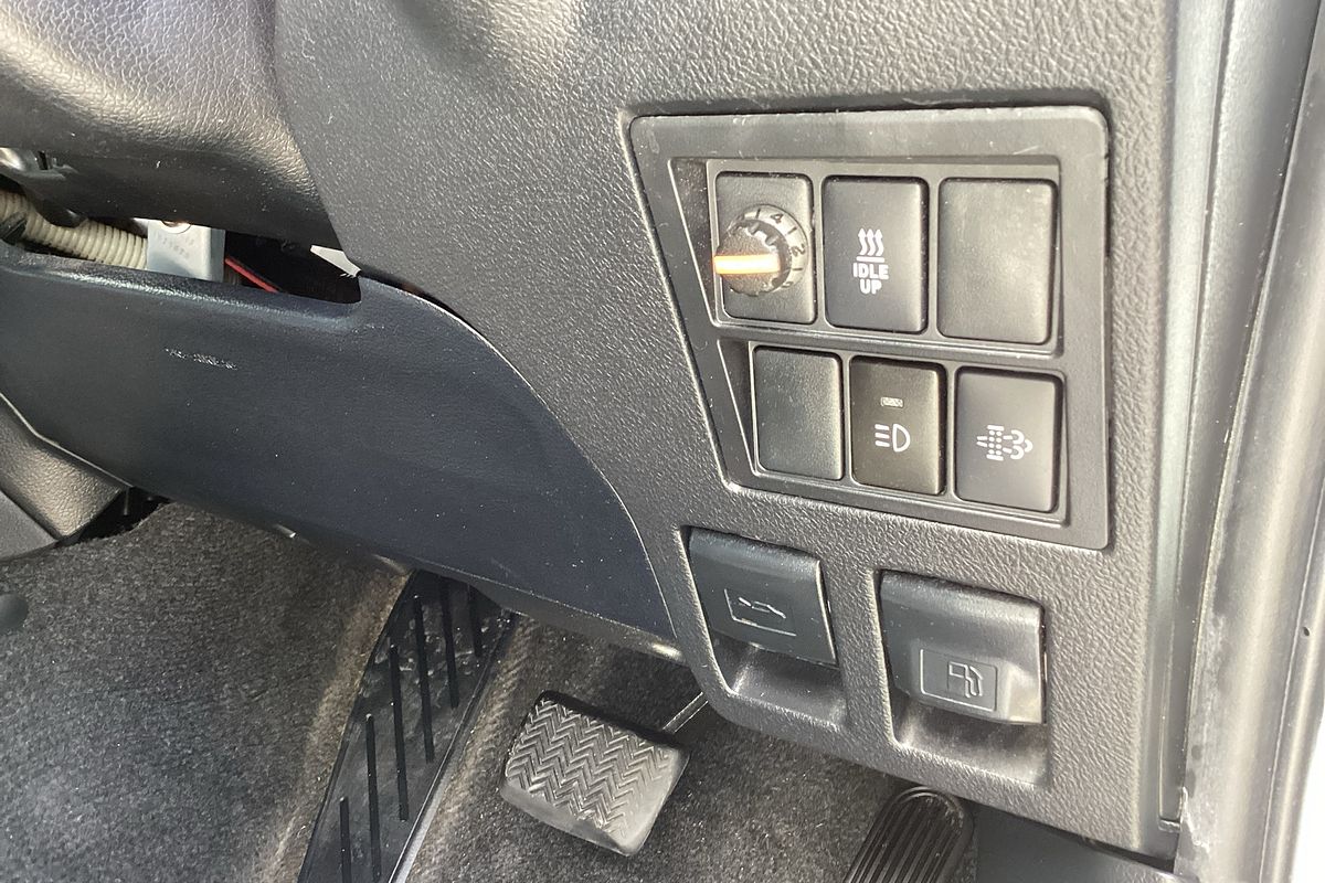 2019 Toyota Hilux Rugged X GUN126R 4X4