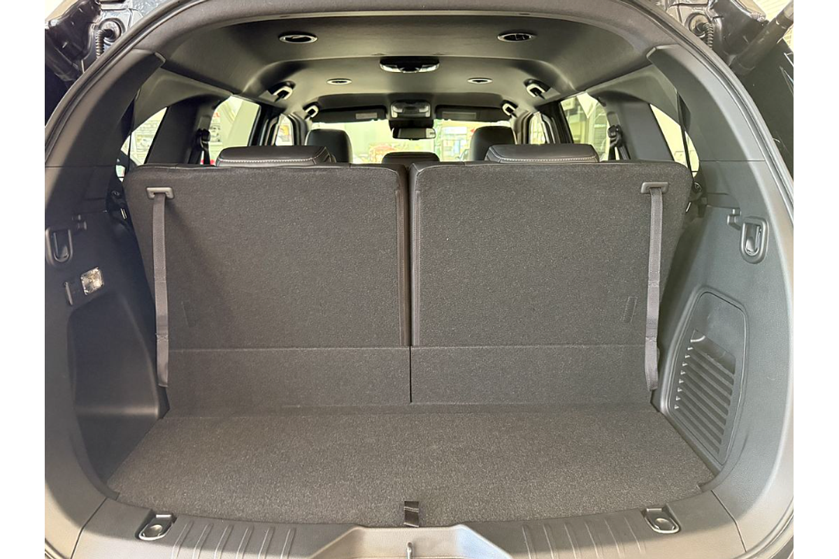 2025 Isuzu MU-X LS-T