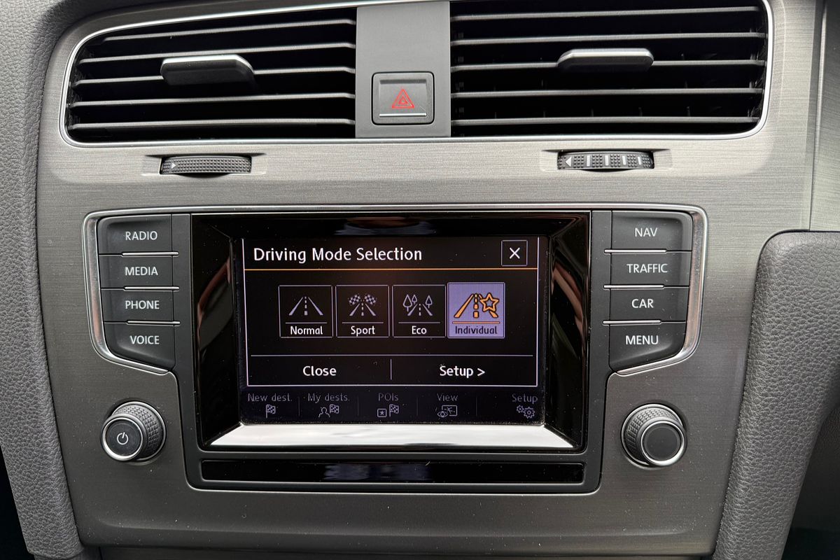 2015 Volkswagen Golf 90TSI Comfortline 7