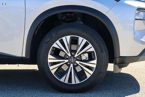 2025 Nissan X-TRAIL ST-L T33