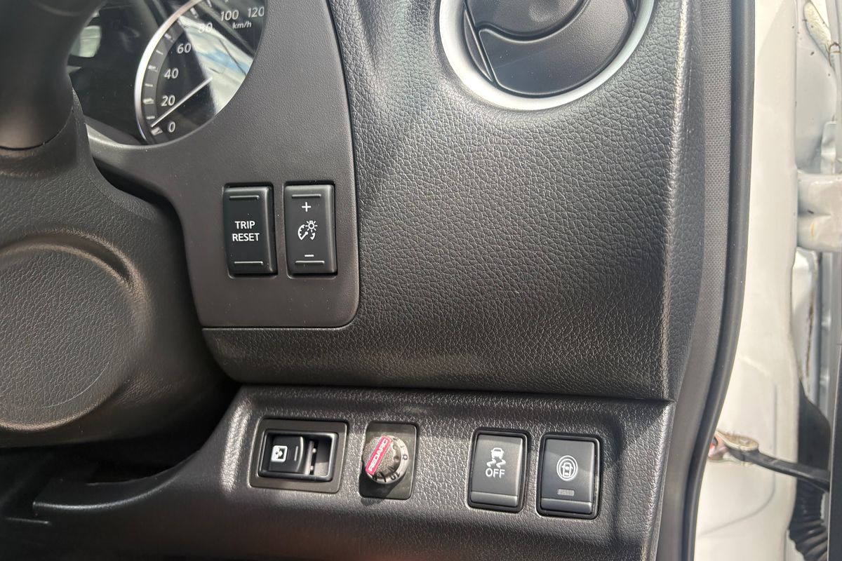 2023 Nissan Navara ST-X D23 4X4